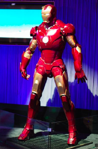  ## LG Shine: Iron Man Edition ##