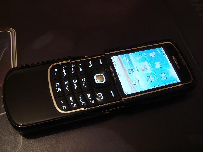  KVK  -  NOKIA 8600 LuNa ( 2 aYLıK )