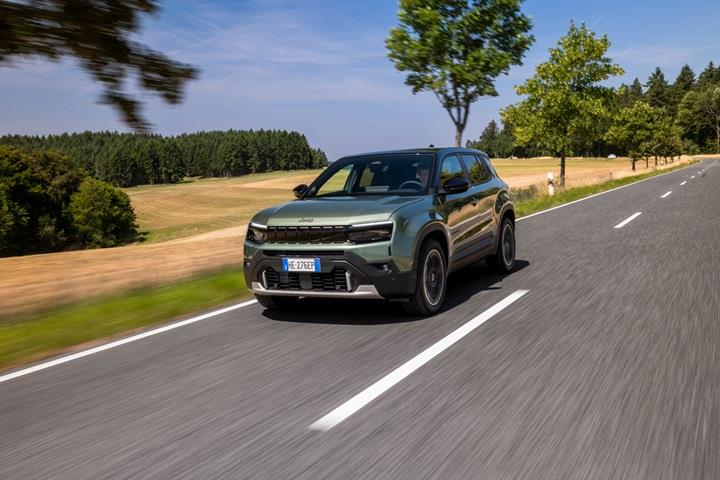 Yenilenen Jeep Avenger Türkiye'de satışa sunuldu
