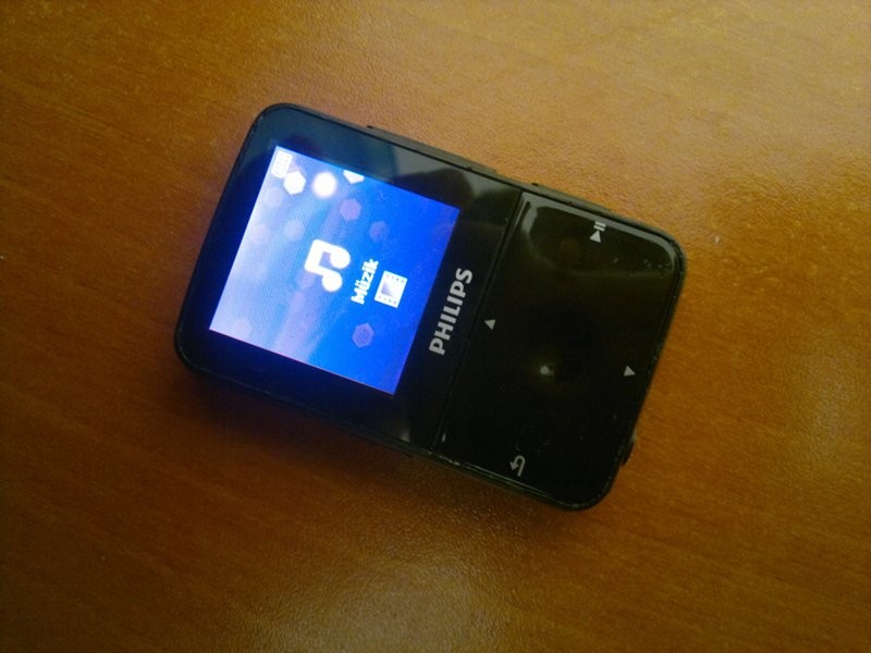  Philips GoGear Vibe 4gb mp3 player