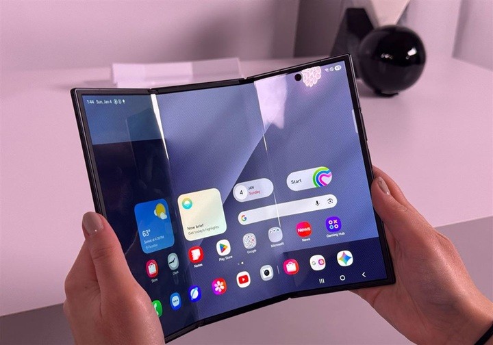 Samsung katlanabilir telefon ailesini büyütüyor: İki yeni model gündemde