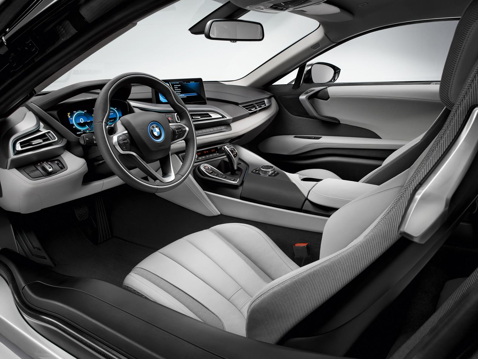  BMW i8 ÜRETİM VERSİYONU İLK RESMİ FOTOLAR