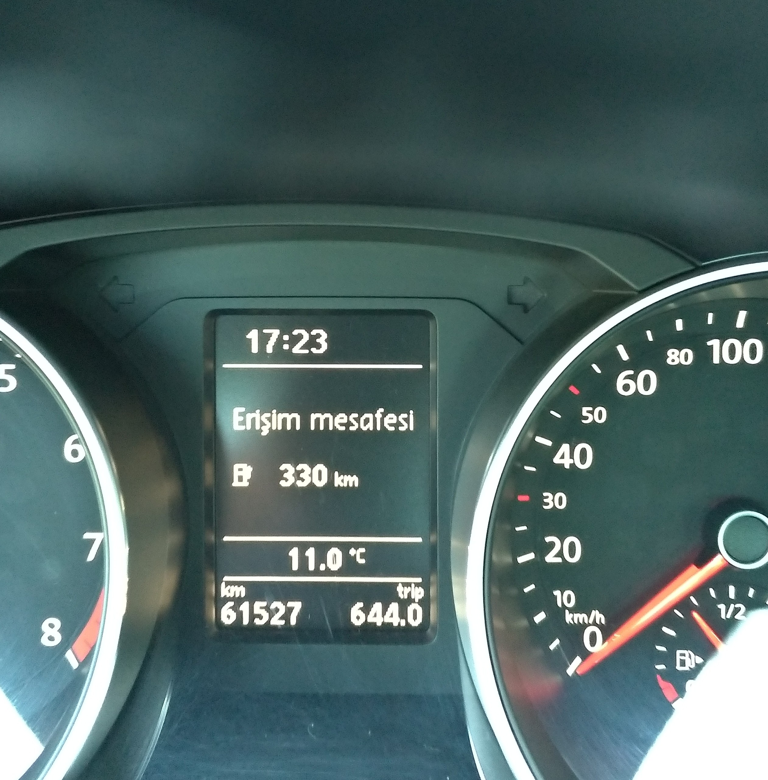 Jetta 1.2TSI yakıt tüketimi verisi.Marmaris-İzmir-Marmaris. 1depoyla 1000km yapar bu araba.