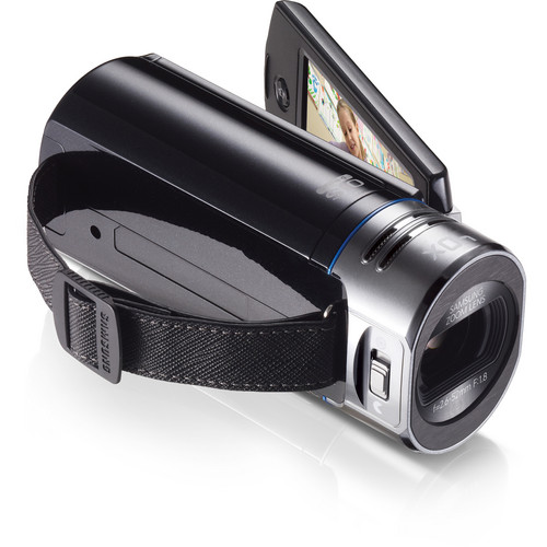 Samsung'dan Wi-Fi özelliğine sahip Full HD video kamera: HMX-QF30