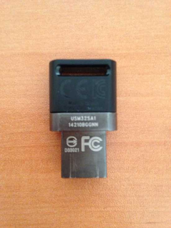  Sony 32GB Microvault USB Flash Drive for Smartphone (USM32SA1