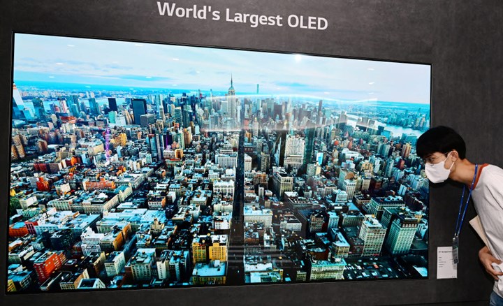 LG'nin bu OLED paneli sadece titreyerek ses üretiyor