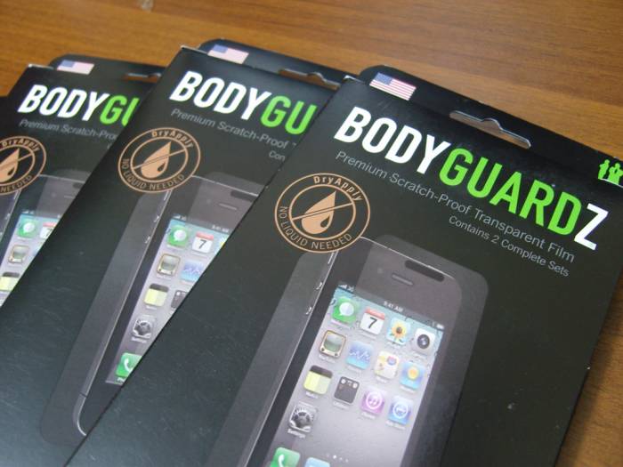  2 adet BodyGuardZ iphone 4 ön-arka şeffaf kılıf ücretsiz kargo 45 TL