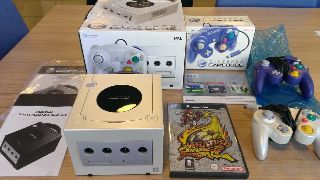  Satılık PS1, PS2, Dreamcast, Gamecube Oyunları Satılık Konsollar - Sıfır Gamecube!