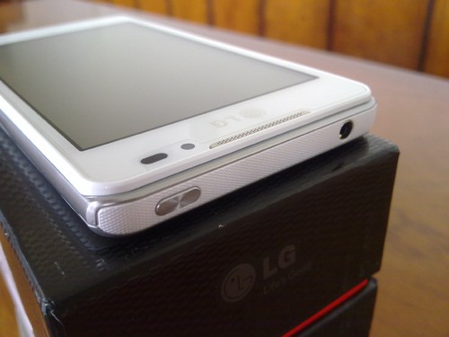  HATASIZ LG P725 OPTİMUS 3D MAXX BEYAZ LG TR GARANTİLİ ***650 TL****
