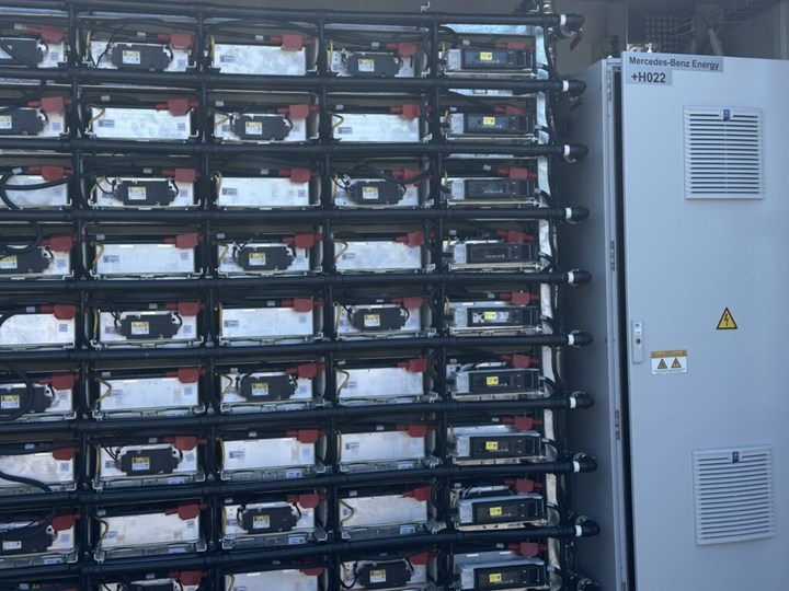 Eski elektrikli araç bataryaları, enerji depolama tesisinde kullanıldı