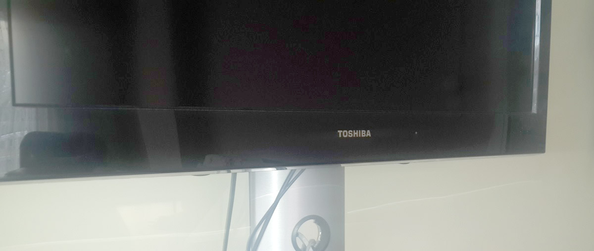 Satılık 102 cm -LCD  TV Toshiba-40LV655P-750 TL