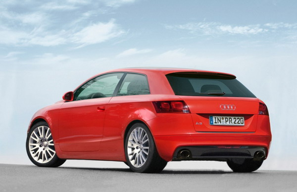  Audi A3 TFSI 1.4 almayi  dusunuyorum