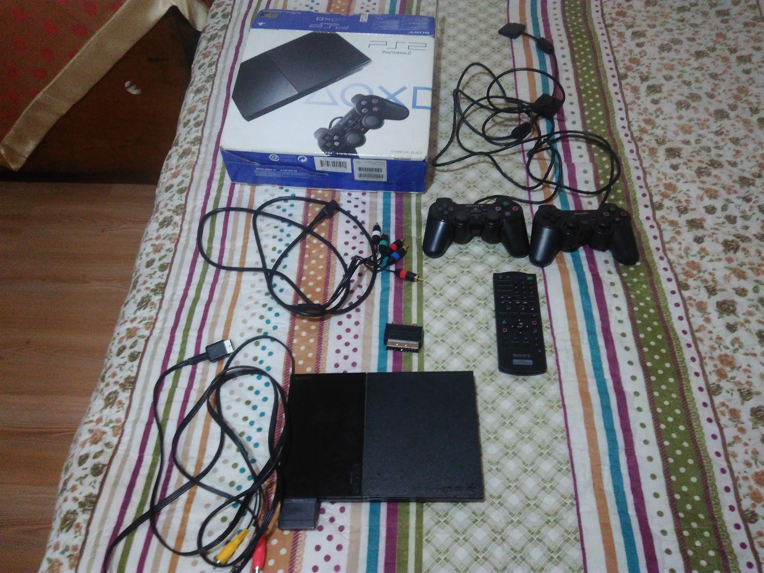  Satılık 320 GB PS3 Slim ve 2 Adet PS2 - SATILDI