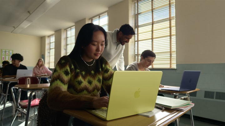 Uygun fiyatlı MacBook Neo tanıtıldı: A18 Pro işlemciyle geliyor