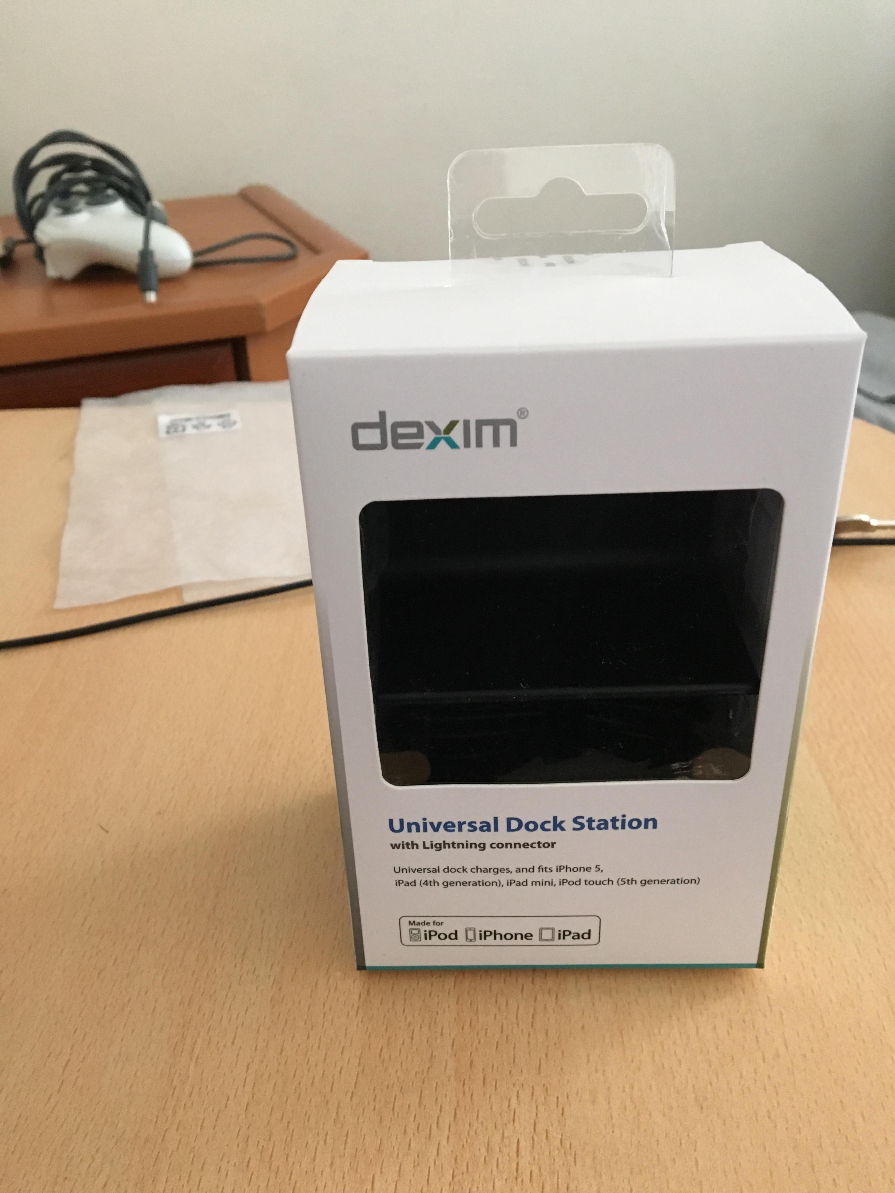 最新のデザイン Dexim DCA265-B Universal Dock for iPhone