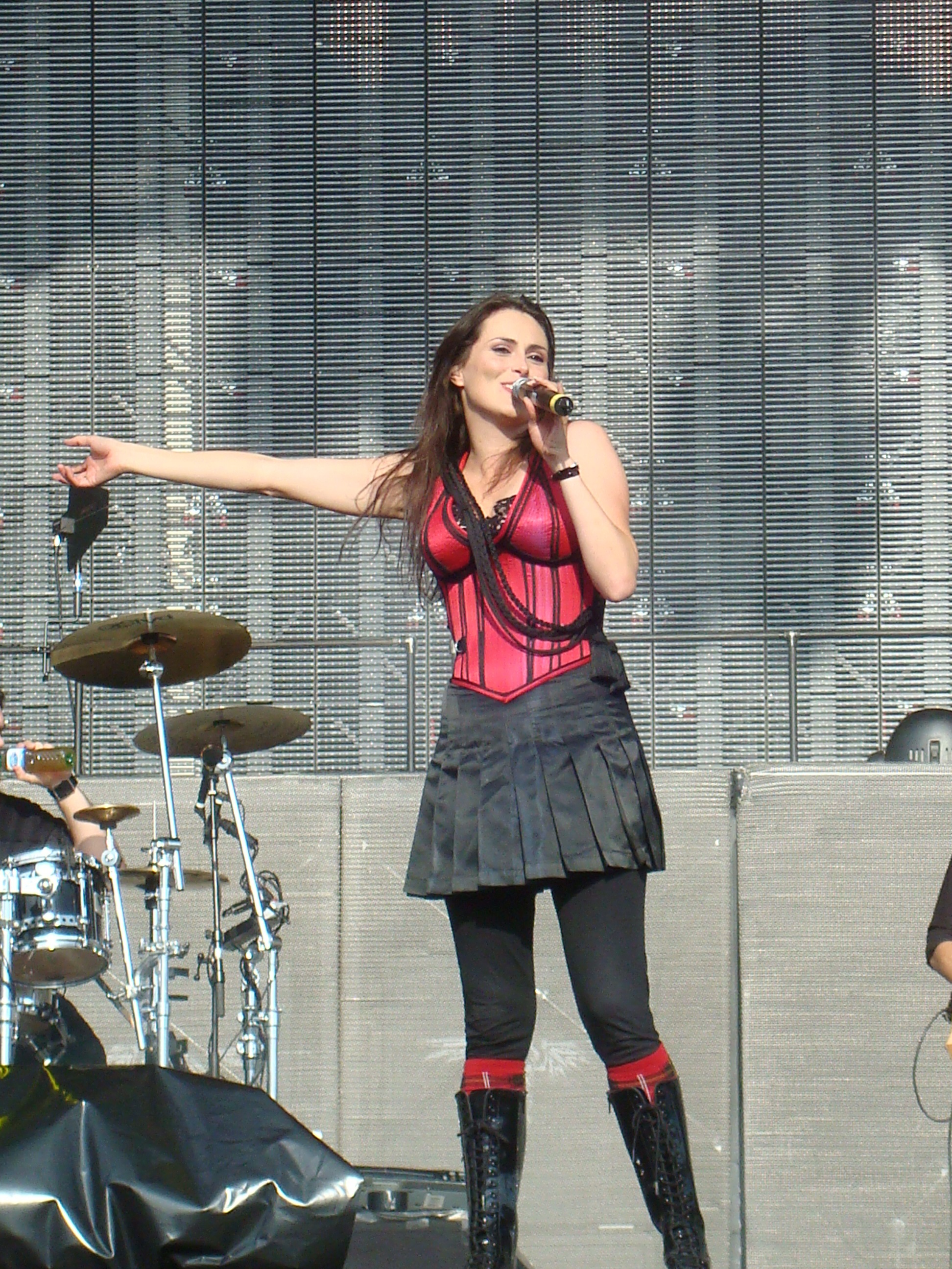 Солистка группы within Temptation