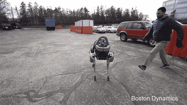 Boston Dynamics, Big Dog'un ufak versiyonunu görücüye çıkarttı