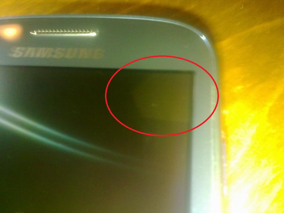  Galaxy S3 Mini Ekranda Leke -ACİL-