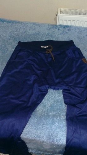  KOT PANTOLON 8TL-ŞALVAR EŞOFMAN PANTOLON--10TL--TSHİRT VE SWEATSHİRTLER 5 TL-