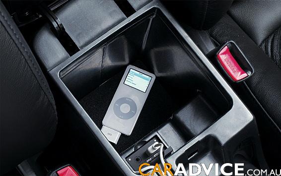  Müzik sisteminde usb bellek girişi olan sıfır otomobiller