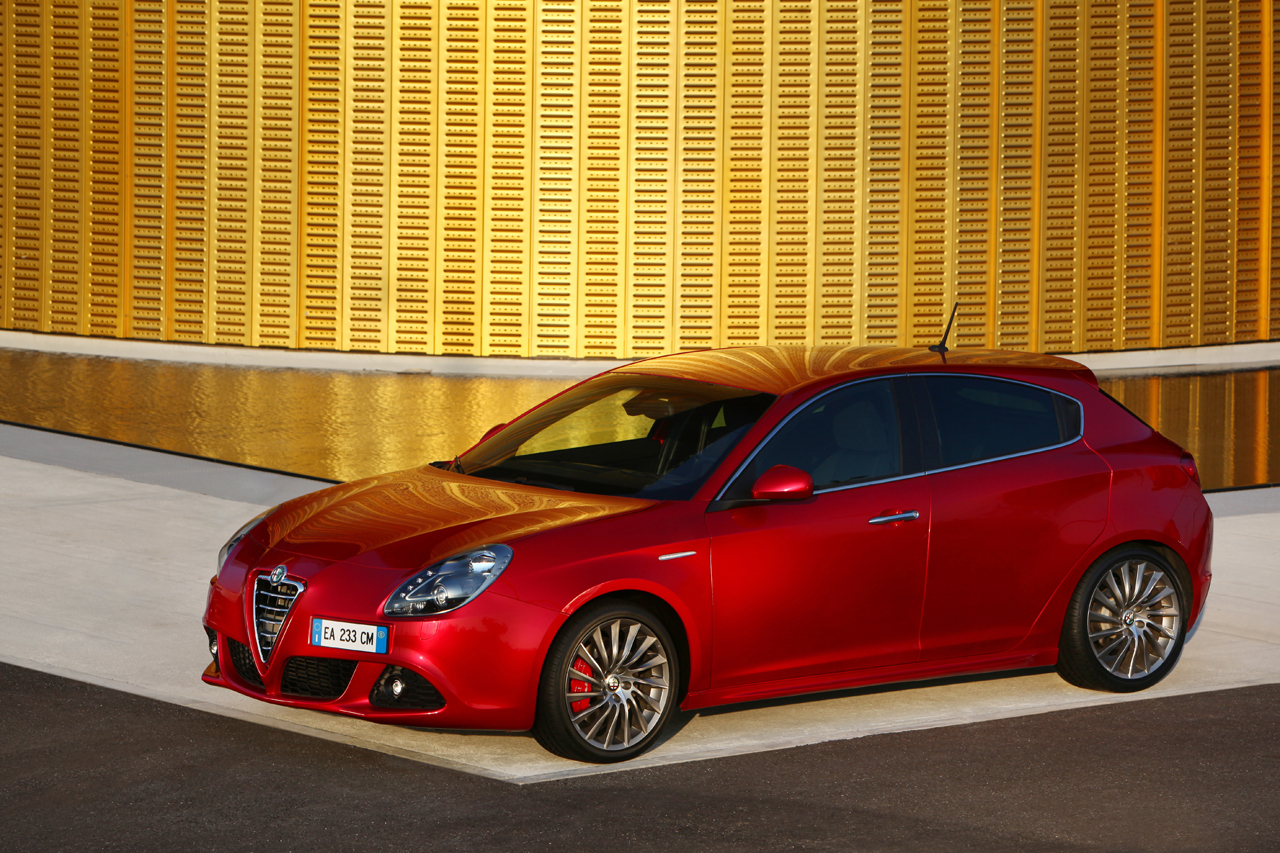 alfa romeo giulietta REVEALED 2010