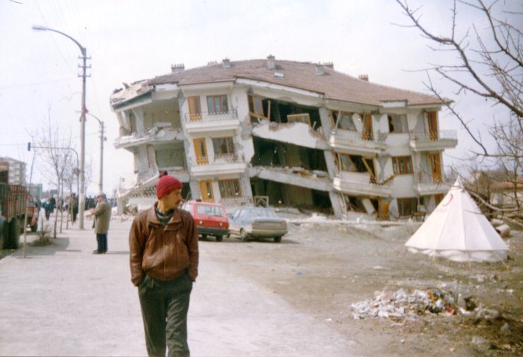  İnsanlar SS'li - Güncel 9 Şubat