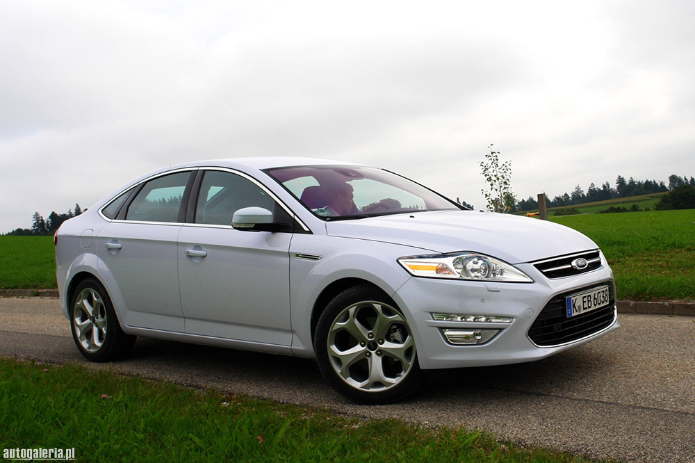  2011 FORD  MONDEO (makyaj)