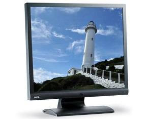  BenQ G700A Monitör 17'' LCD (kutu+kutu içeriği)