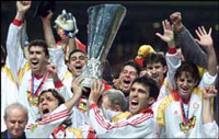  TÜRKİYENİN GELMİŞ GEÇMİŞ EN İYİ TAKIMI GALATASARAY!!! İNANMAYAN BAKSIN!!!