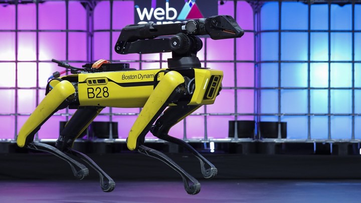 Boston Dynamics, Spot'un taklit yeteneğini gösteren yeni bir video paylaştı