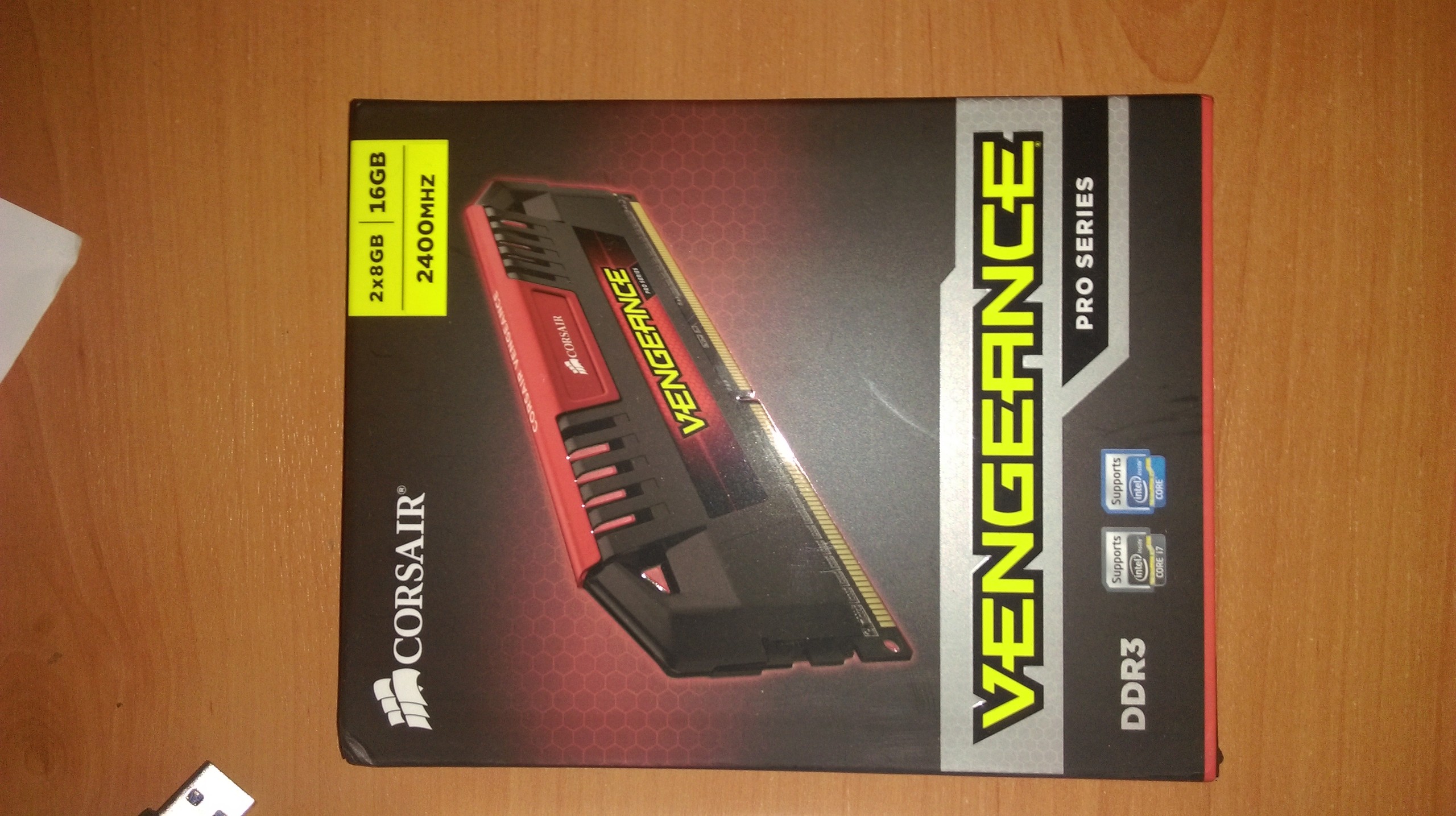  Indirim /// Satılık Corsair Vengeance Pro 16GB 2x8GB DDR3 2400MHz + CORSAIR 8GB(2x4GB) Vengeance LowProfile RAM