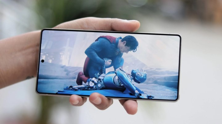 Galaxy S26 Ultra, ekran netliğini ve pil ömrünü iyileştiren yeni OLED teknolojisiyle geliyor