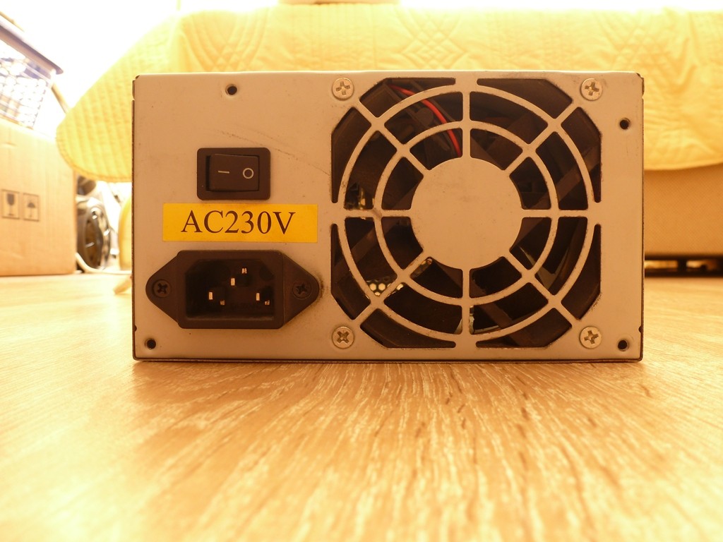  BOOST MARKA ATX 300 WATT SATA 20+4PIN PSU - UYGUN FİYATA -FİYAT DÜŞTÜ - SON İNDİRİM
