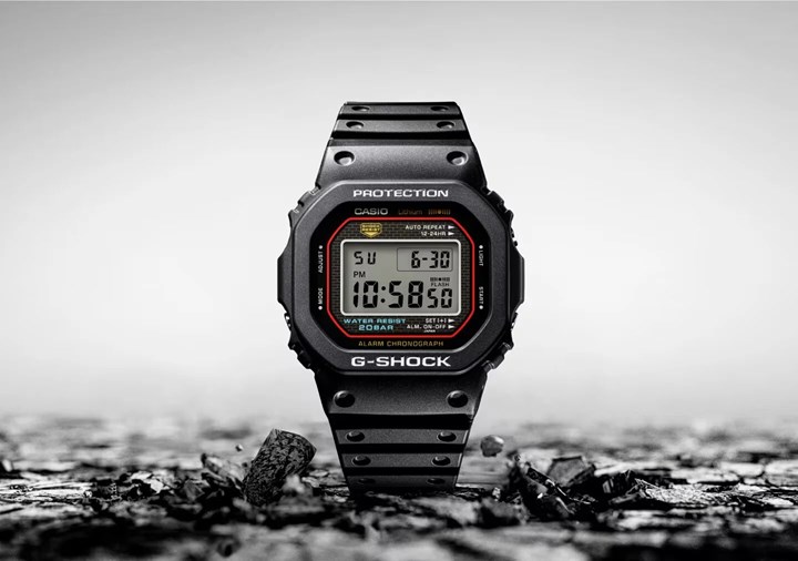 Casio, 1983 model klasik G-Shock DW-5000R saatini yeniden piyasa sürdü