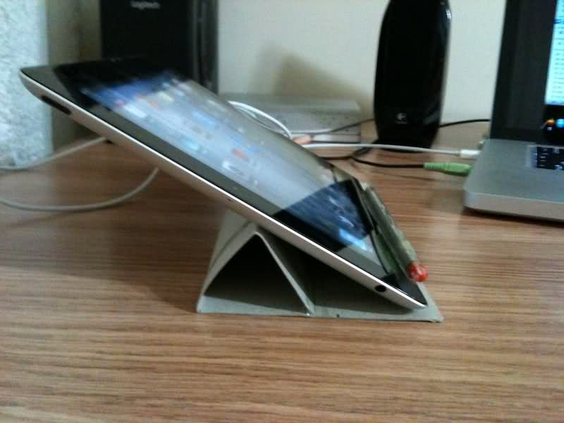  Ev Yapımı iPad Standı :)