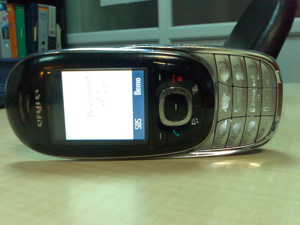  SIEMENS SL75 1.3MP FLASLI/BLUETOOTH/VS...