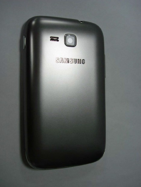 QWERTY klavyeli ve Android ICS işletim sistemli Samsung GT-B7810 görüntülendi