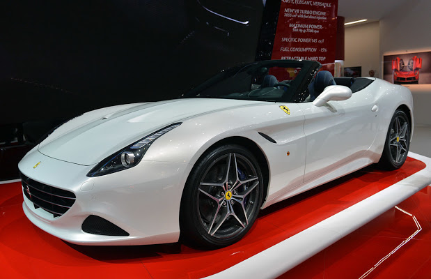  2015 Ferrari California T Cenevre’de görücüye çıktı