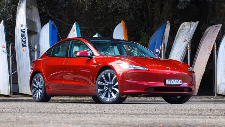 Tesla'nın satışları 2024'te ilk kez düşüş gösterdi: İşte rakamlar