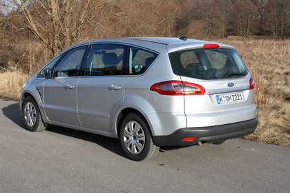  FORD S-MAX'E 1.6 TDCI DİZEL MOTOR GELMİŞ.