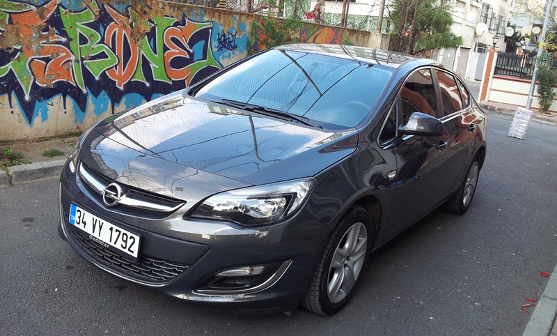 Opel Astra j 2014 седан