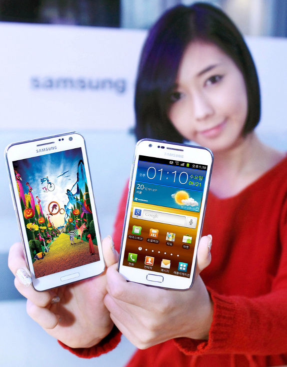  satilik beyaz samsung galaxy s2 bir aylik kayitli, sifir gibi