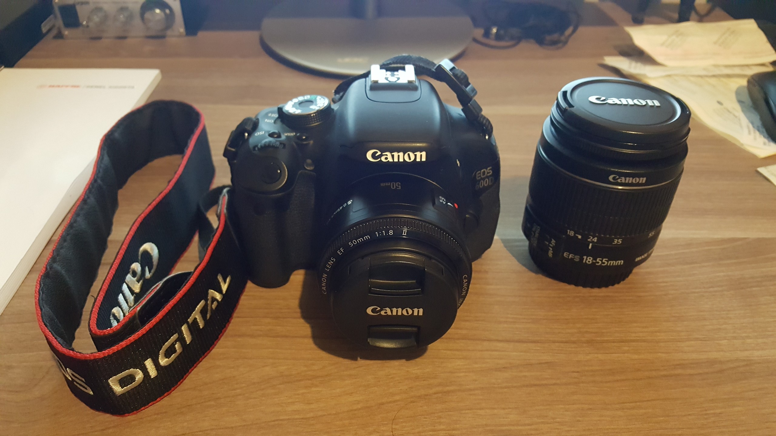 Canon 600D 18-55mm ve 50mm f1.8