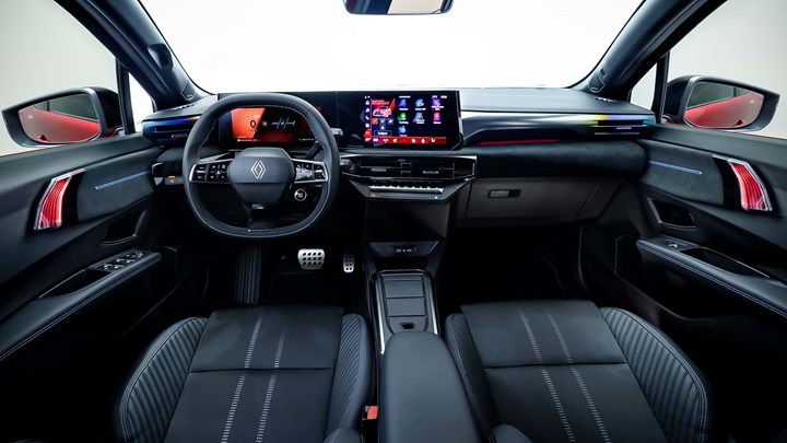 Yeni Renault Clio tanıtıldı: İşte tasarımı ve özellikleri