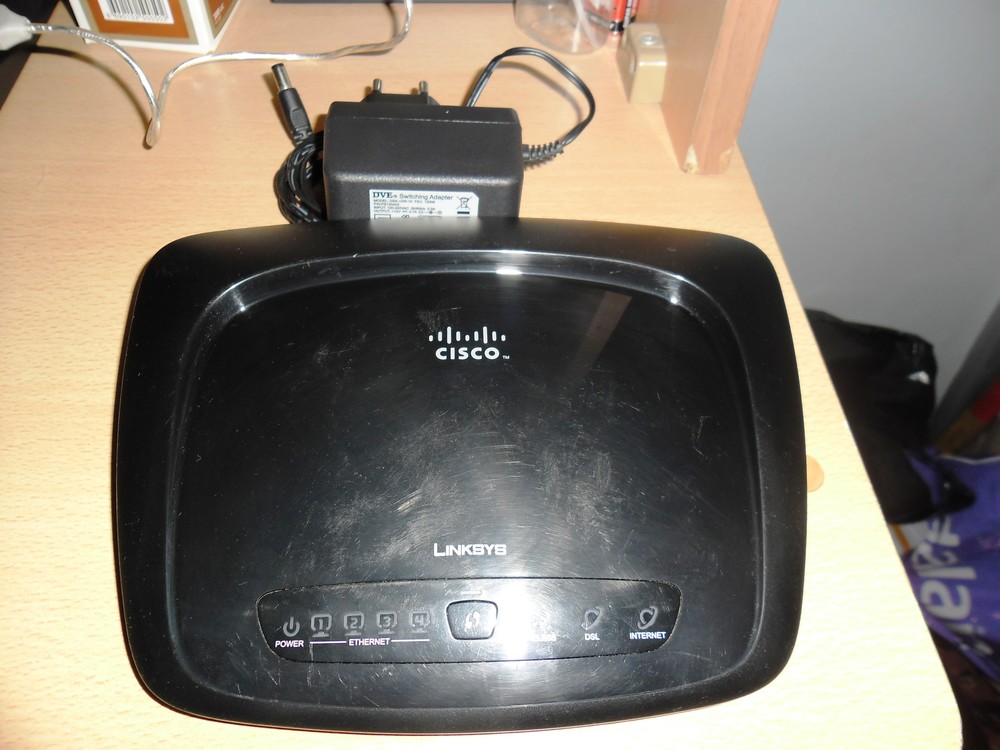  CISCO LINKSYS WAG120N 4 PORT 150MBPS KABLOSUZ MODEM ROUTER