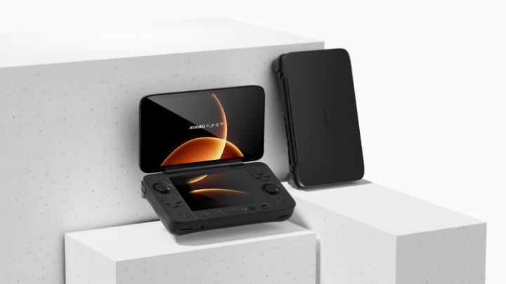 Çift ekranlı el konsolu tanıtıldı: AYANEO FLIP 1S DS