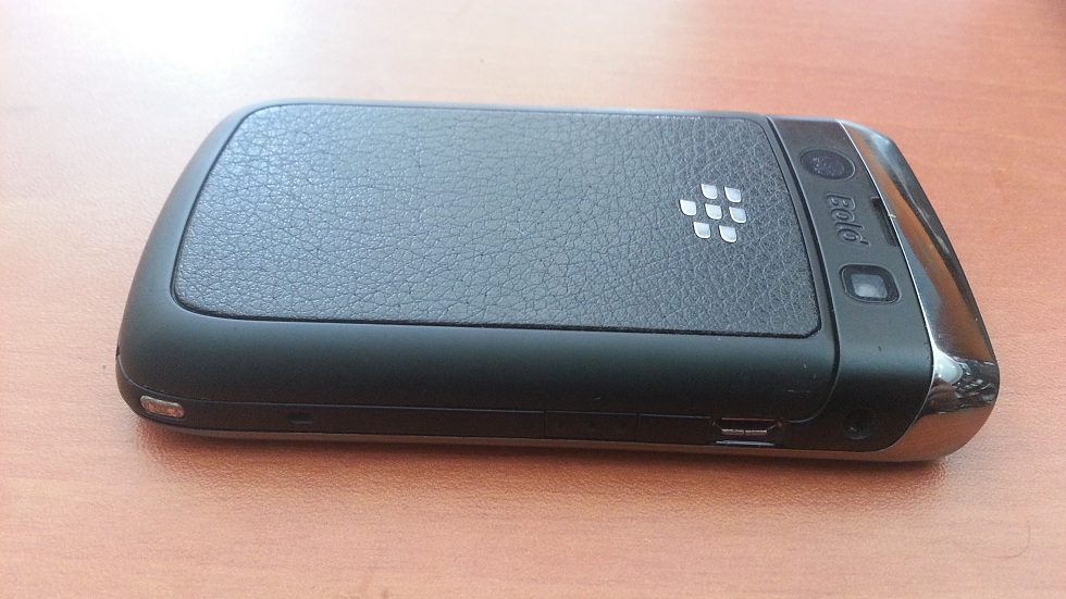  Satılık blackberry bold 9700.İndirim.Kendi fotoları eklendi.