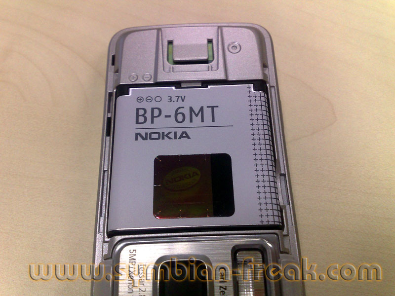  ^^ Nokia N82 | S60 3.1 - 2.4' QVGA LCD | 5MP - Xenon Flash - AF | WLAN - GPS ^^