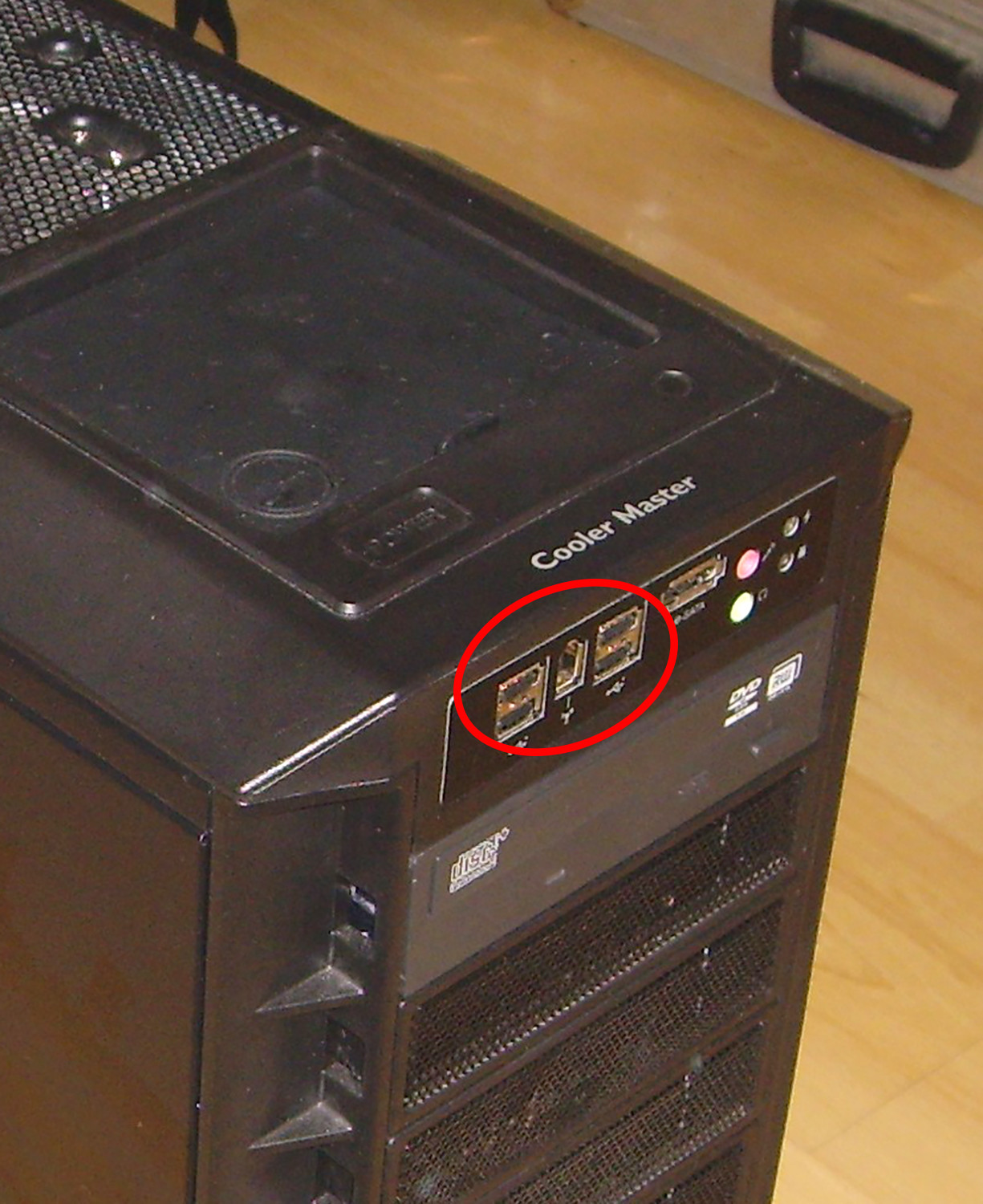  Cooler Master Haf 932 için USB Bölümüne ne yapabilirim?
