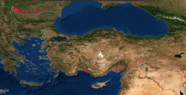 NASA görüntüleriyle Türkiye'deki yangınları takip edin